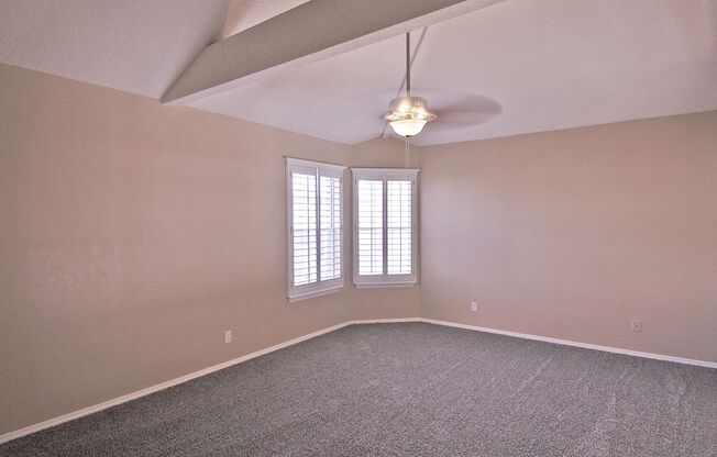 3 beds, 2.5 baths, $1,915