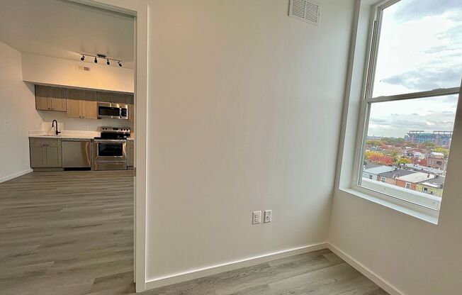 2 beds, 1 bath, 795 sqft, $1,900, Unit 608