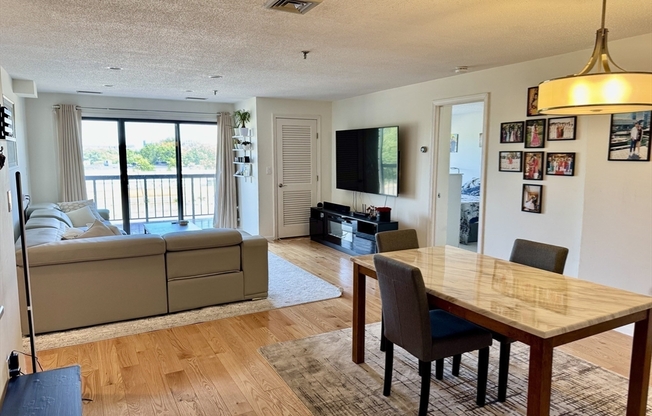 2 beds, 2 baths, 1,206 sqft, $3,000, Unit 402