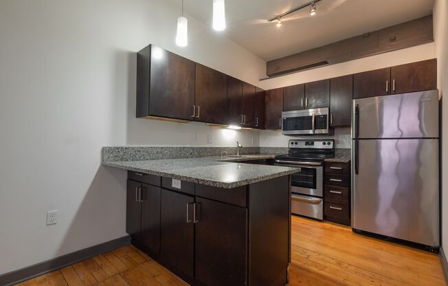 2 beds, 2 baths, 900 sqft, $1,395, Unit Apt #3009