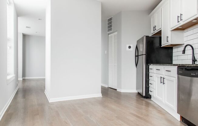 1 bed, 1 bath, 600 sqft, $2,045, Unit 3266 - 2G