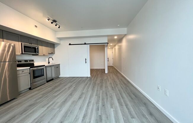 1 bed, 1 bath, 504 sqft, $1,600, Unit 610