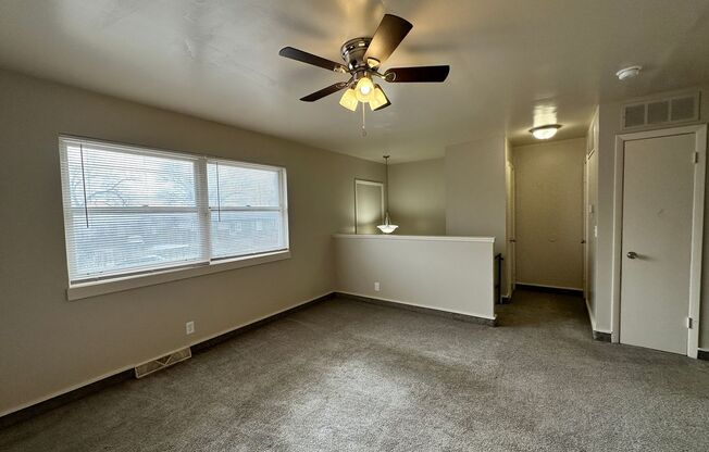 Saint Clair - 2469 S