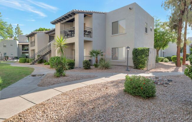 Fully Furnished 2-Bedroom Home in Prime Scottsdale Location