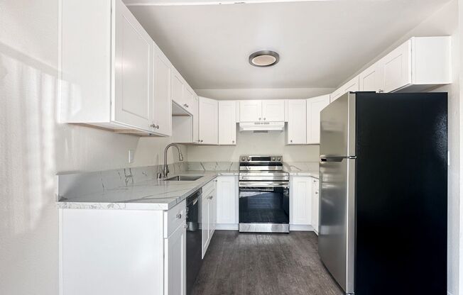 2 Bedroom 2 Bathroom in Spring Valley!