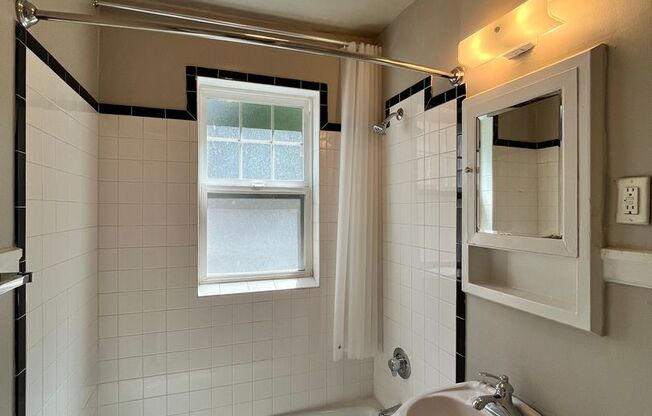 Studio, 1 bath, $1,295, Unit 207