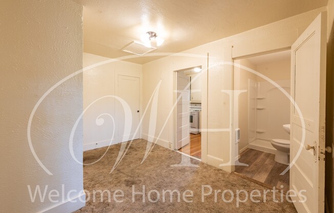 Studio, 1 bath, 450 sqft, $1,095, Unit 916 Penrose - Apt 3 (studio)