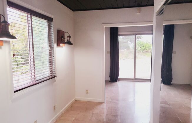 3 beds, 2 baths, $3,000