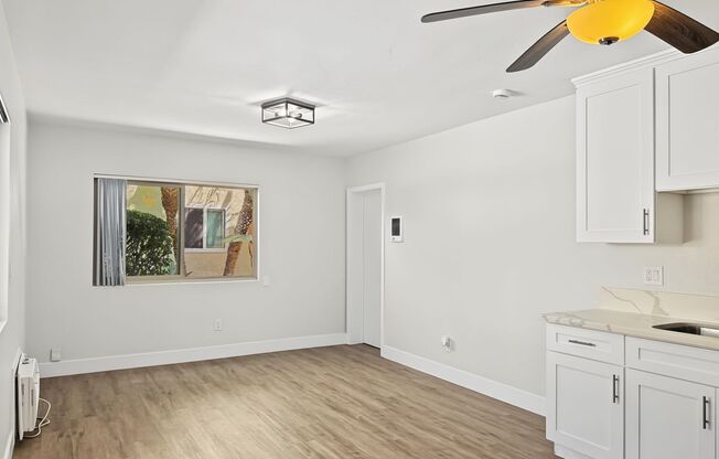 Studio, 1 bath, $1,800, Unit 41