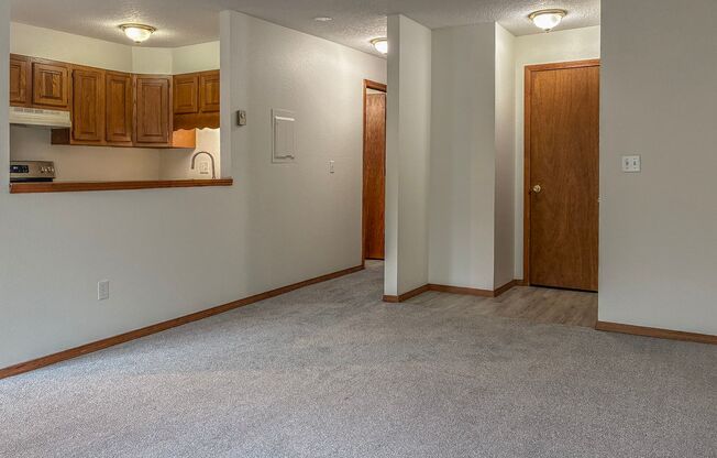 ONE MONTH FREE- Gresham 1 Bedroom Condo Available for Move In ! Call today