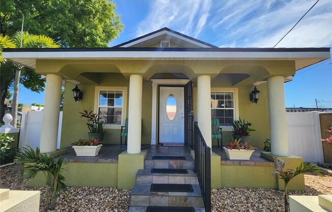 2132 W LA SALLE STREET