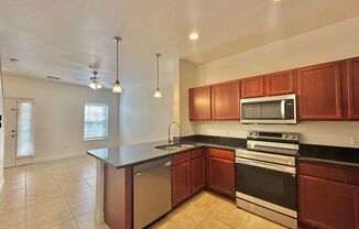 Updated 3BR/3BA Townhouse in Chase Hollow