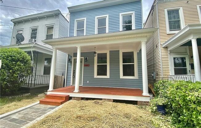 Beautiful Newly Renovated Home Available December 2024!