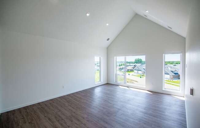 The Earl Apartments 3 Bed 2 Bath 1467