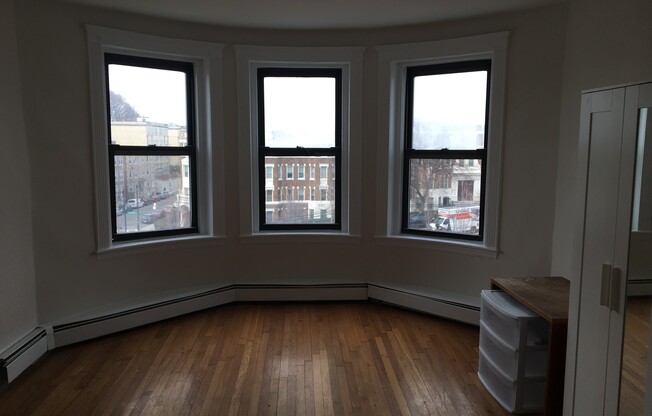 1680 Commonwealth Avenue, Boston, MA, 02135