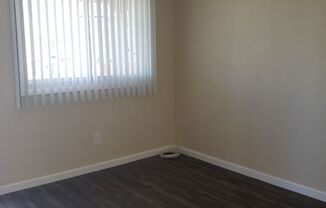 Studio, 1 bath, 400 sqft, $1,510, Unit 10