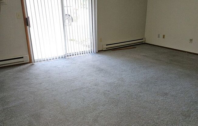 1385 Meadowcreek Dr.