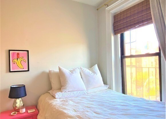 3 beds, 1.5 baths, 1,100 sqft, $5,795, Unit 18