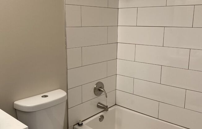 1 bed, 1 bath, 500 sqft, $1,675, Unit 302