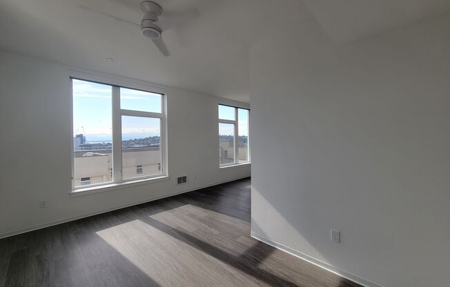 Studio, 1 bath, 403 sqft, $1,590, Unit 520
