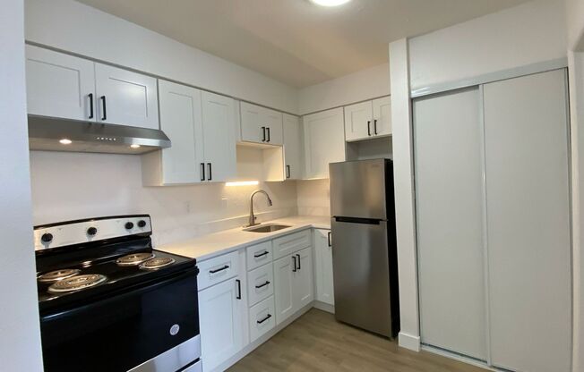 1 bed, 1 bath, 491 sqft, $1,035, Unit Unit 216