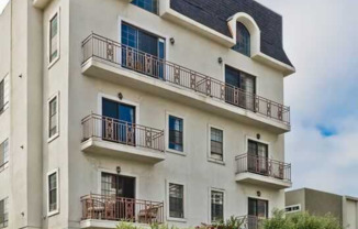 11827 Goshen Ave Apt 203