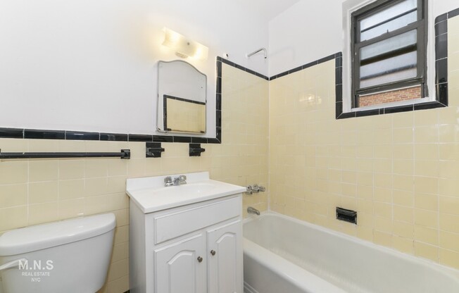 89 43 96 ST