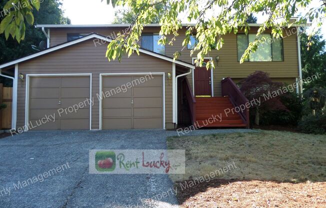 JUST RENOVATED! Great 4 Bedroom House in Spectacular Sammamish Neighborhood!!