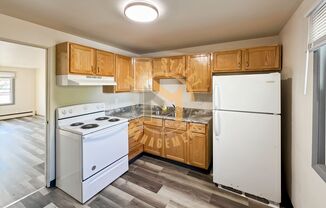 2 beds, 1 bath, $895, Unit 3