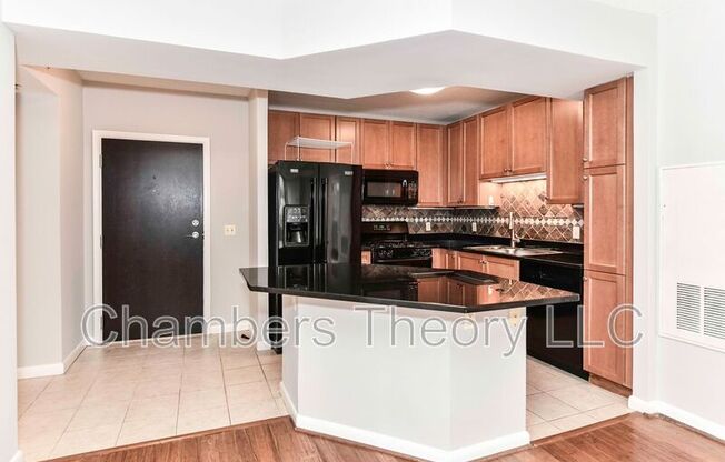 851 N. Glebe Rd, 1021