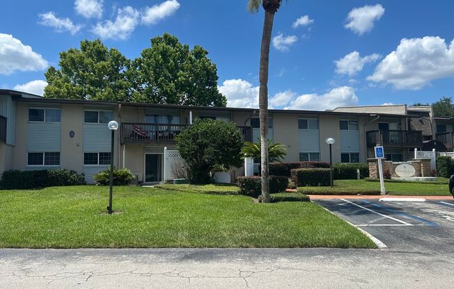 1695 Lee Road Unit D 214 Orange