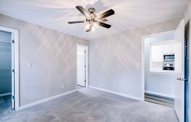 2 beds, 2 baths, 1,000 sqft, $1,450, Unit 2041