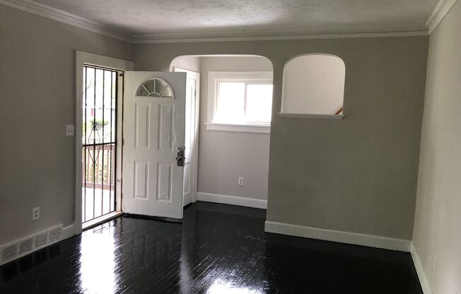 3 beds, 1 bath, $1,300