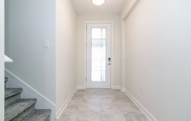 Lovely 5bd/3.5bath FOR RENT in highly sought after Storey Park Community in Orlando!