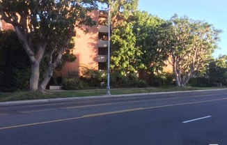 11750 W Sunset Blvd