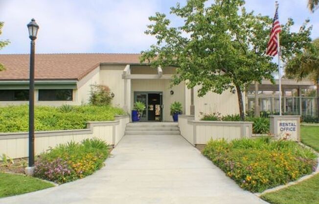 1 bed, 1 bath, 832 sqft, $2,190, Unit 030