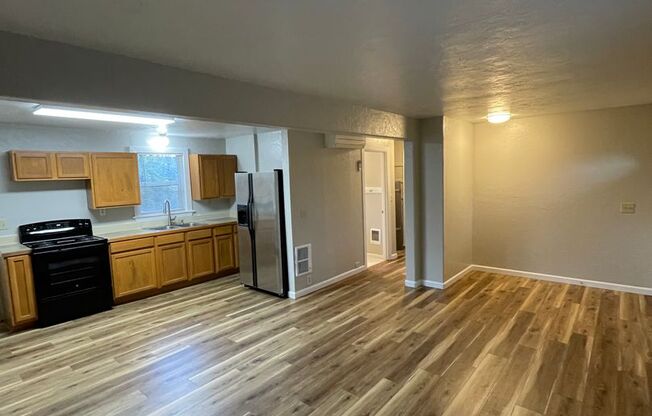 2 beds, 1 bath, $1,650