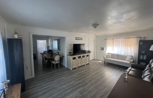 10945-10953 Campbell Ave. Riverside CA