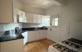 1452 Oak Ave 56-3N