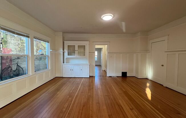 1 bed, 1 bath, 1,000 sqft, $1,550, Unit 421