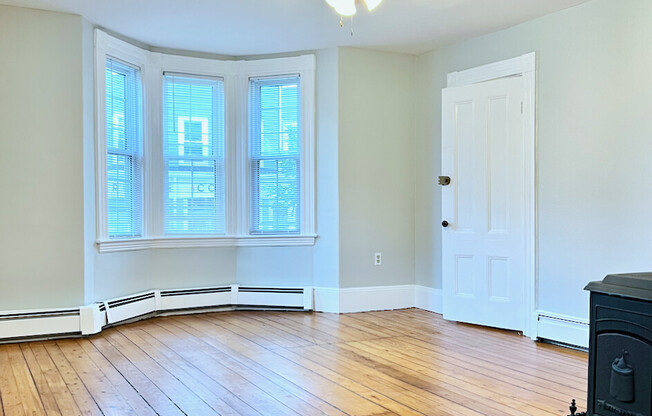 252 WALDEN ST