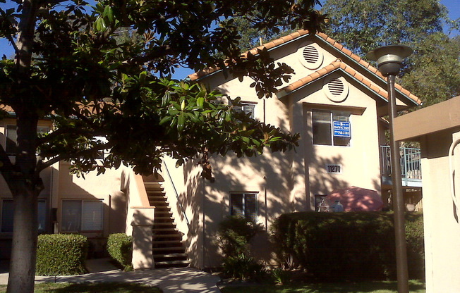 2BDRM/2BATH CONDO IN RANCHO BERNARDO