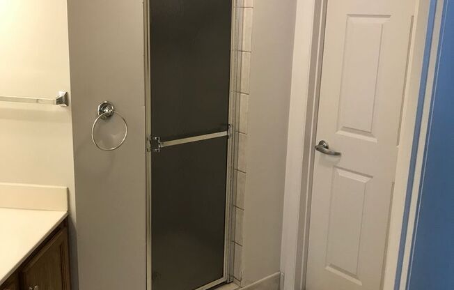 2 beds, 2 baths, 840 sqft, $1,979, Unit 4-0502