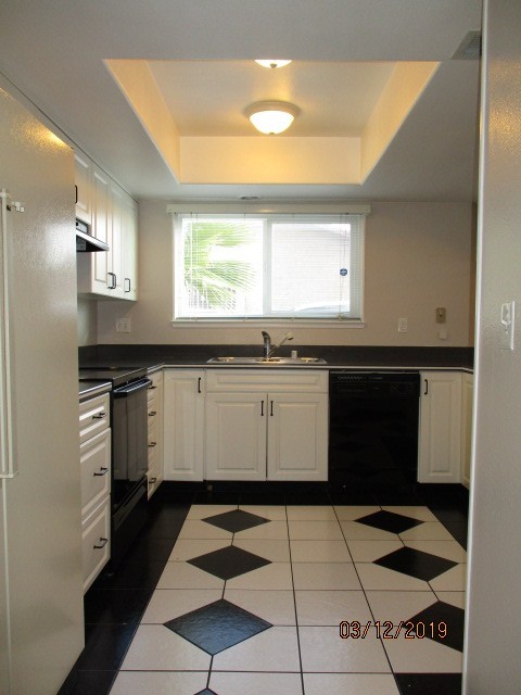 3 beds, 2 baths, $1,800