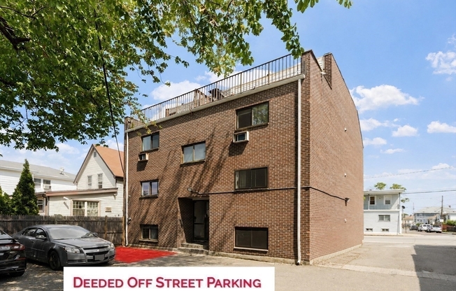 2 beds, 2 baths, 978 sqft, $2,900, Unit 5