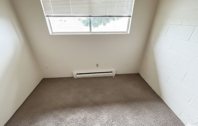 2 beds, 1 bath, 835 sqft, $1,395, Unit 4616 SE Milwaukie #19