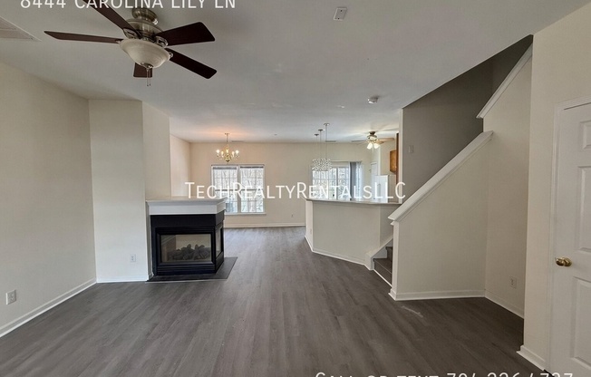 8444 CAROLINA LILY LN