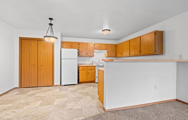 2 beds, 1 bath, 1,075 sqft, $1,445, Unit 1608-01