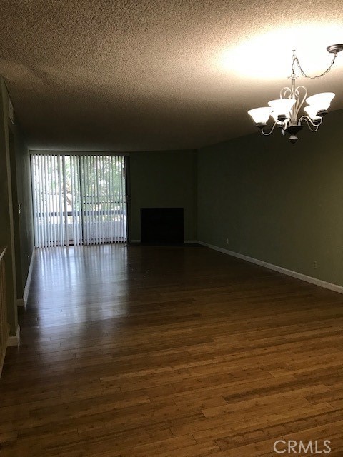 2 beds, 2.5 baths, 1,261 sqft, $3,000