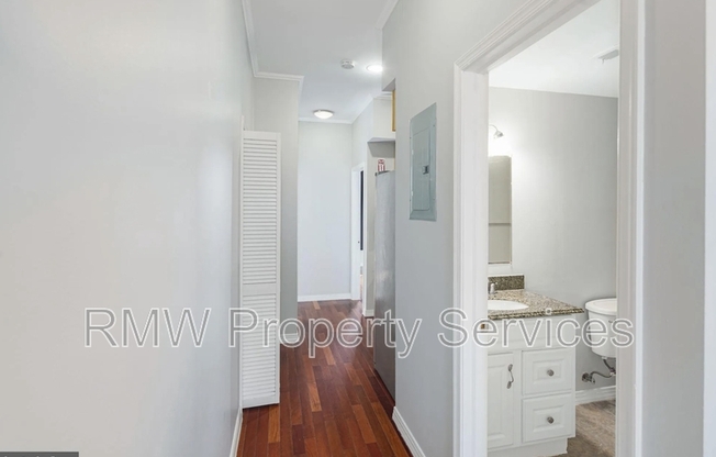 1782 FRANKFORD AVE